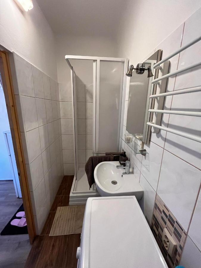 Varfal-Lak Apartman شوبرون المظهر الخارجي الصورة